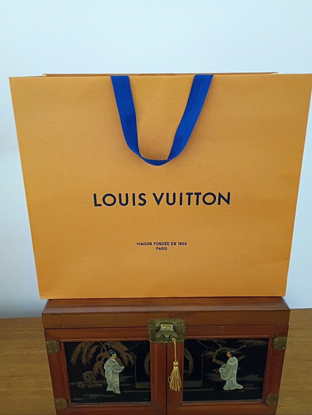 Louis Vuitton Paper Shopping Gift Bag